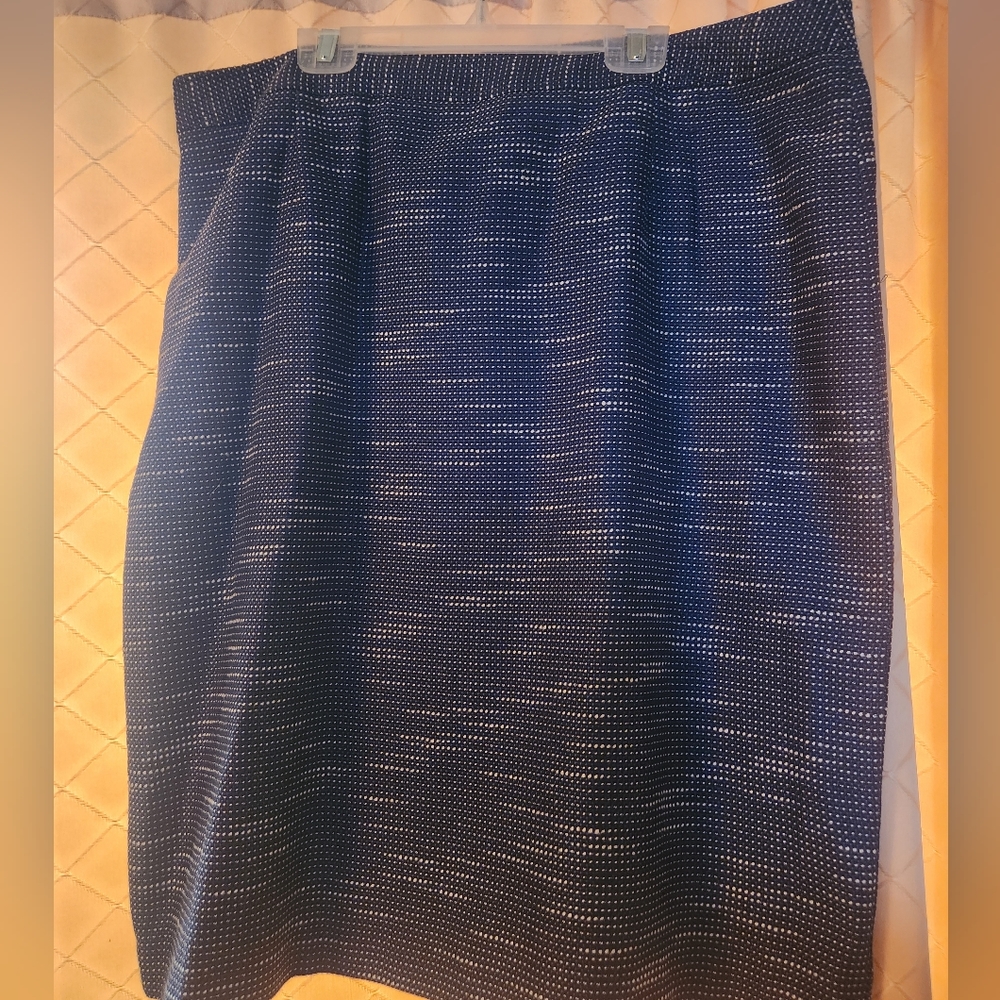 *NEVER WORN* Atelier Lined Skirt
